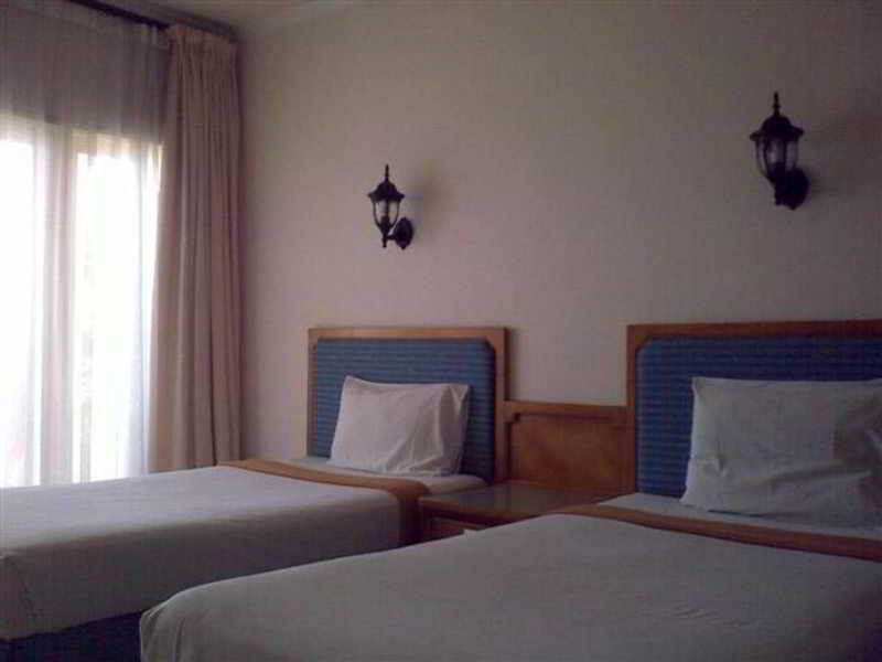 Mangsit Pasific Beach Cottages מראה חיצוני תמונה