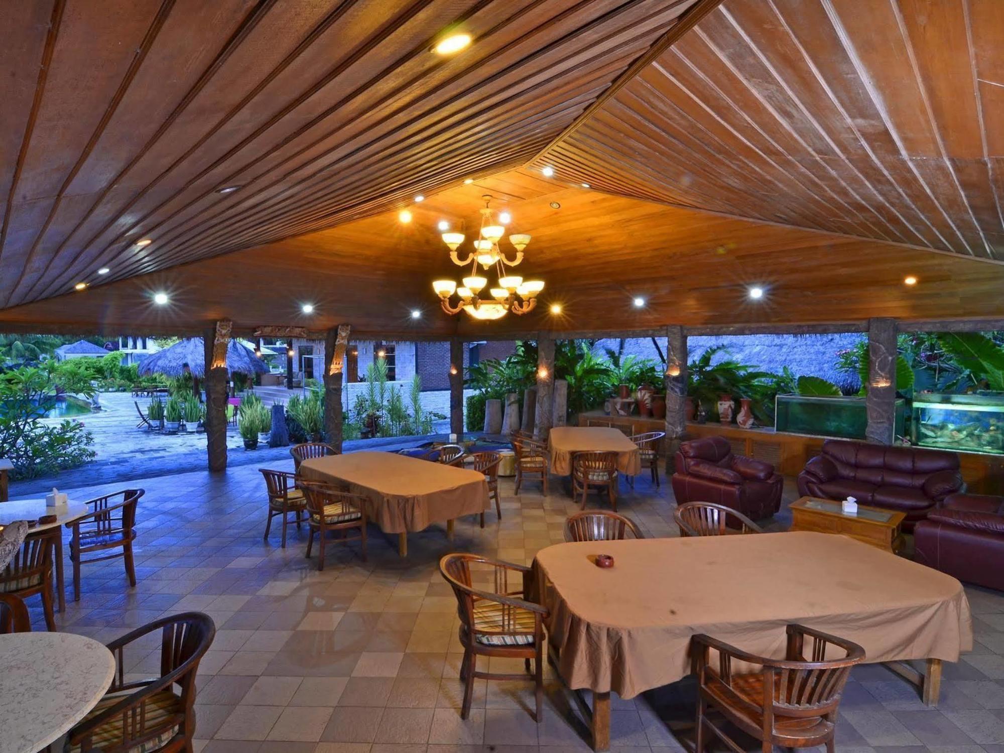 Mangsit Pasific Beach Cottages מראה חיצוני תמונה